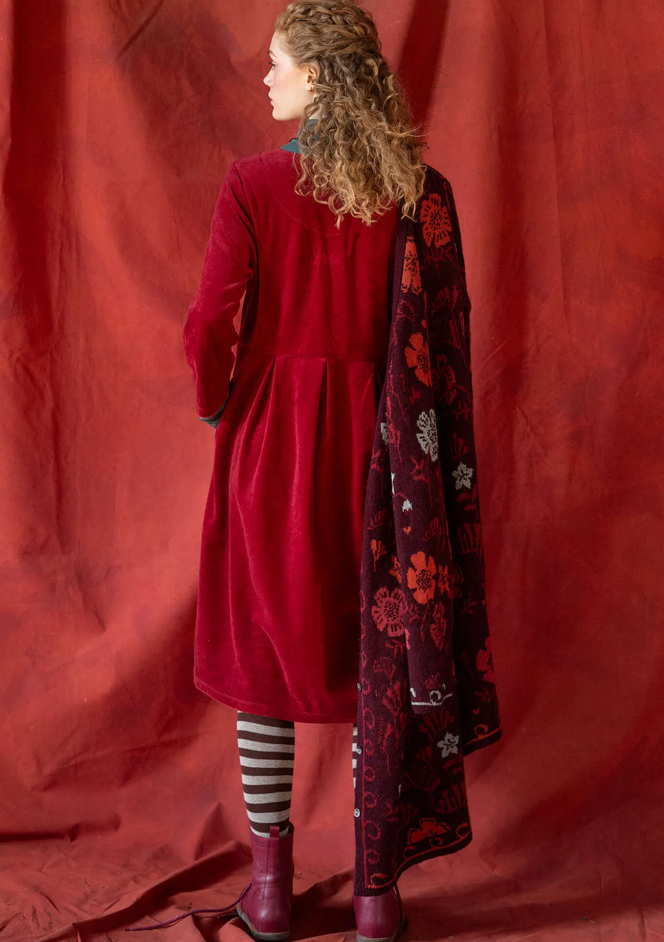 Velourklänning "Fyrverkeri" i ekologisk bomull/återvunnen polyester